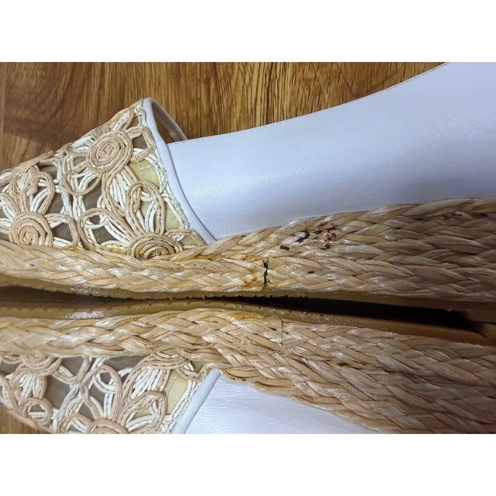 Stuart Weitzman White Leather Floral Crochet Raffia‎ Espadrille Wedges 7.5 NWOT